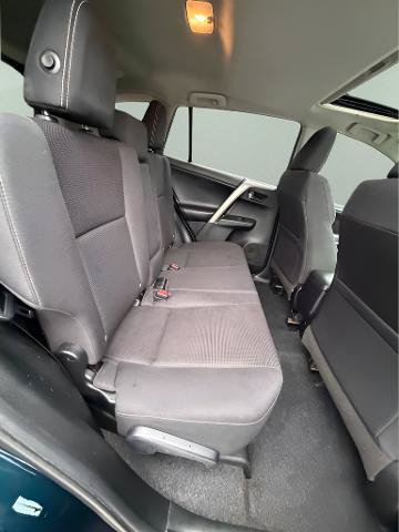 Used 2018 Toyota RAV4 XLE AWD/4WD image 13