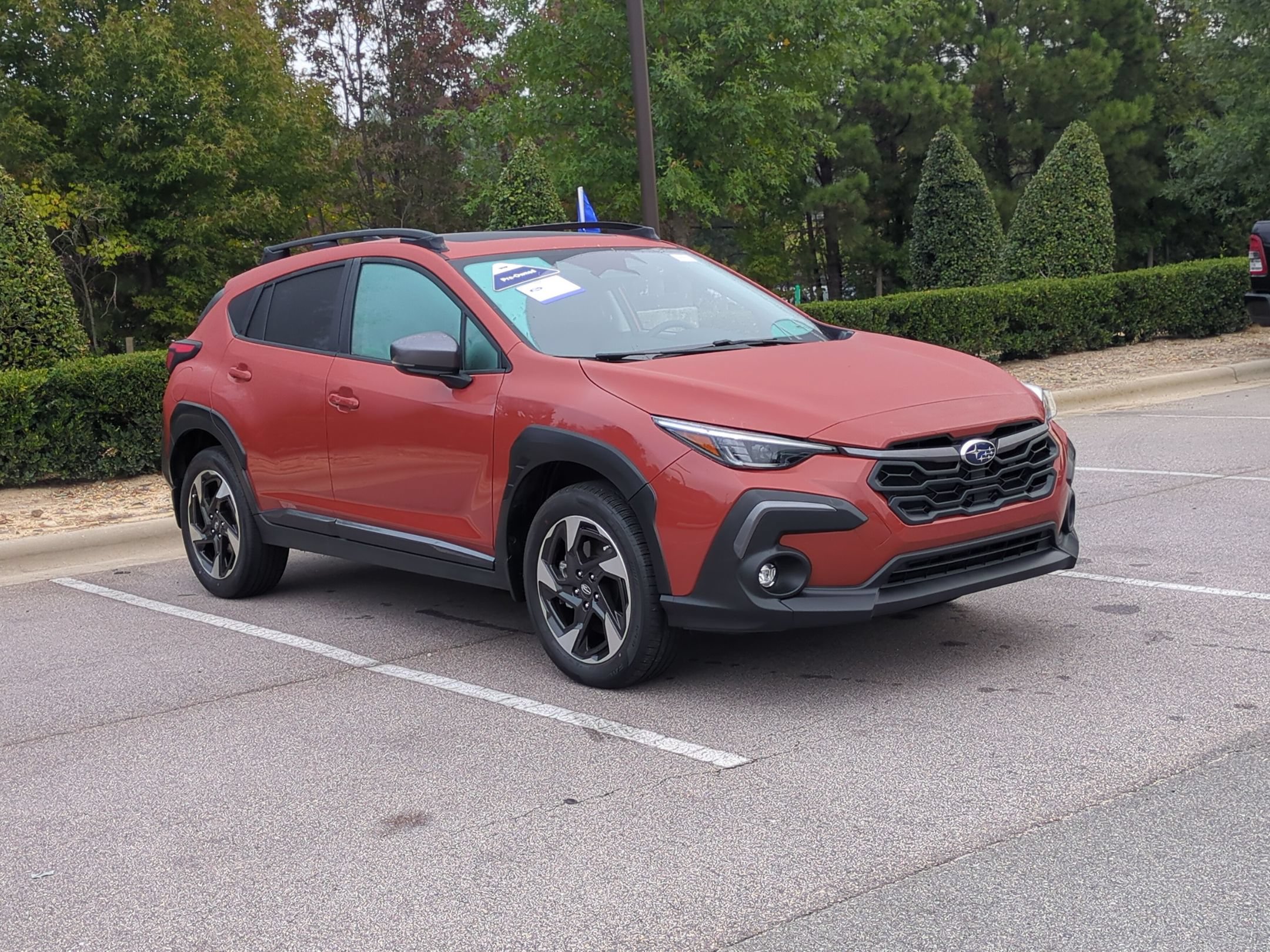 Used 2024 Subaru Crosstrek 2.5i Limited w/ Crosstrek Mirror Package AWD/4WD image 2