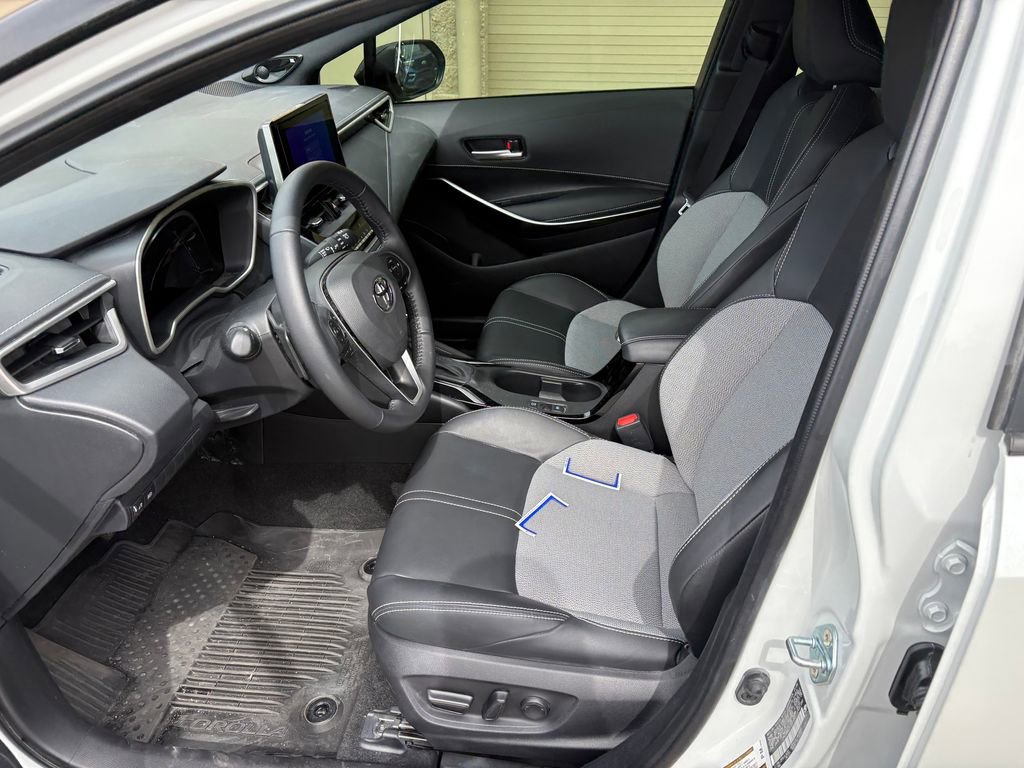 Used 2026 Toyota Corolla XSE FWD image 16
