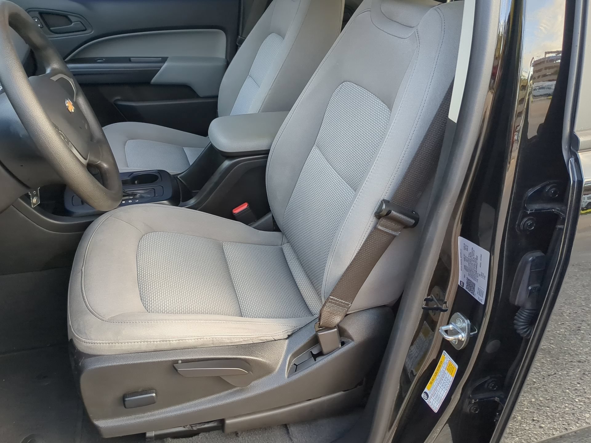 Used 2022 Chevrolet Colorado W/T w/ WT Convenience Package RWD image 55