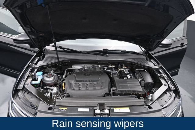 Used 2023 Volkswagen Tiguan SE R-Line FWD image 21