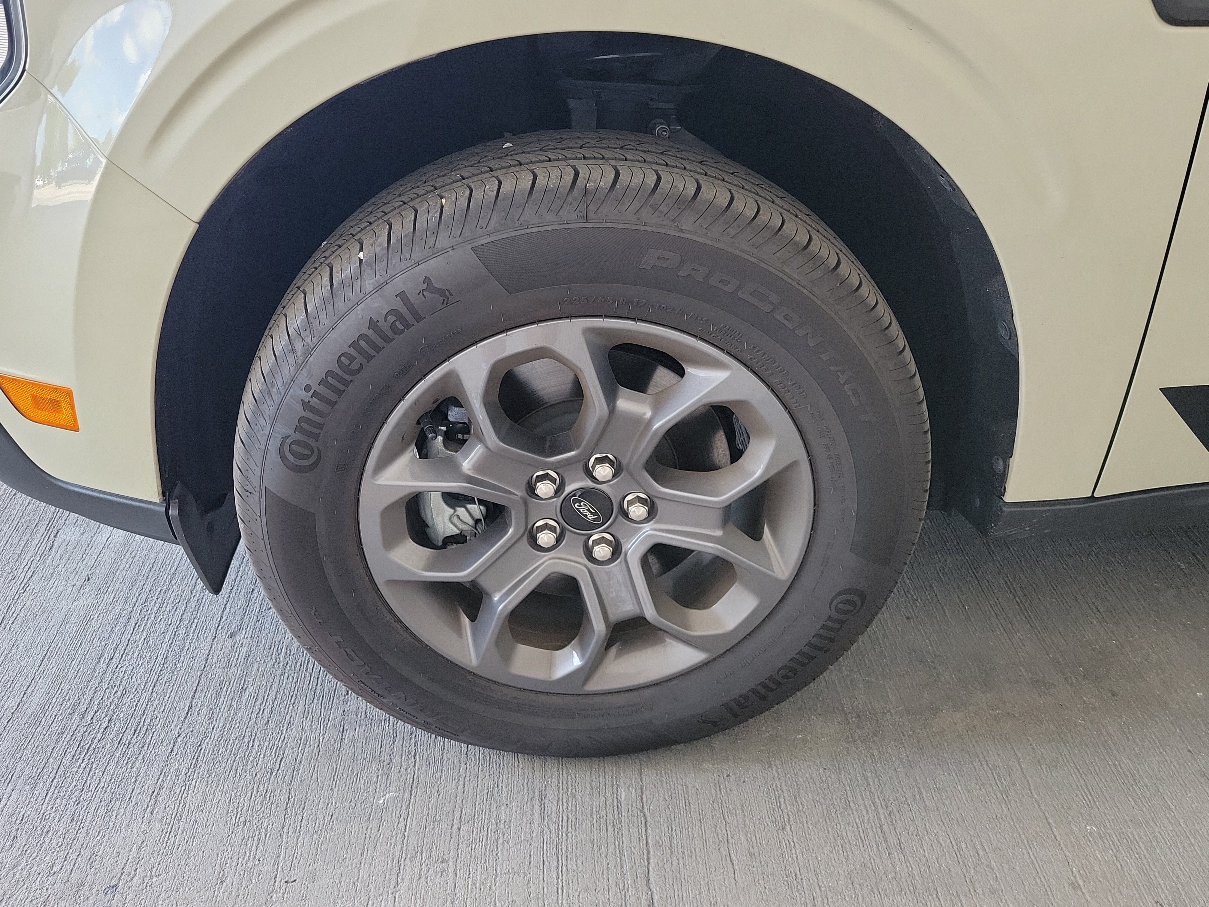Certified 2025 Ford Maverick XLT FWD image 4