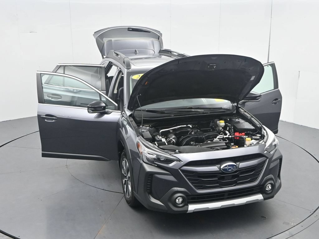 Used 2025 Subaru Outback Limited AWD/4WD image 49