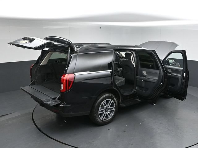 Certified 2025 Ford Expedition Active AWD/4WD image 59