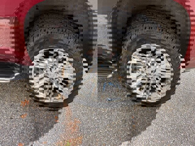 Used 2016 GMC Yukon SLT w/ Premium Edition image 11