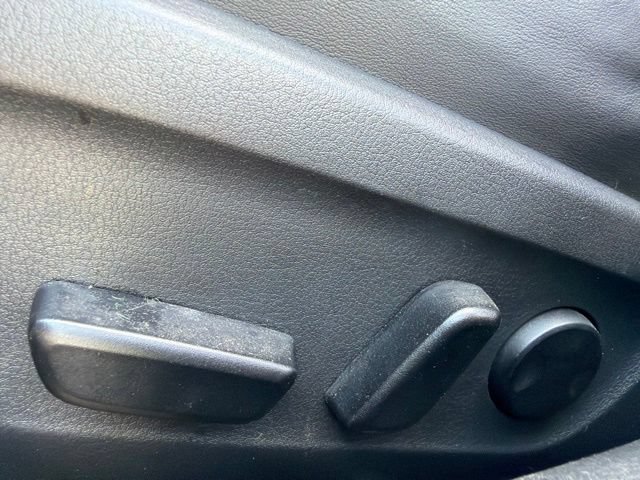 Used 2021 MAZDA MAZDA3 s FWD image 21