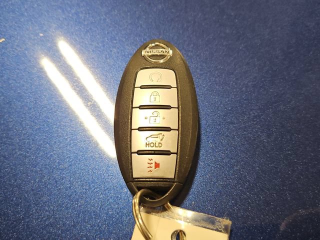 Used 2018 Nissan Rogue SV AWD/4WD image 30
