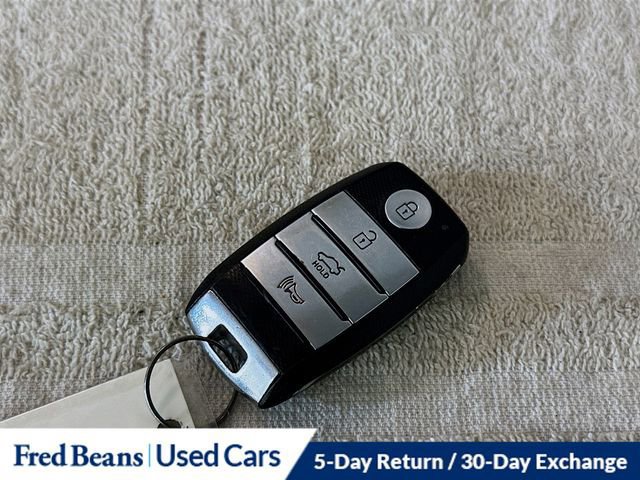 Used 2020 Kia Optima SE image 29