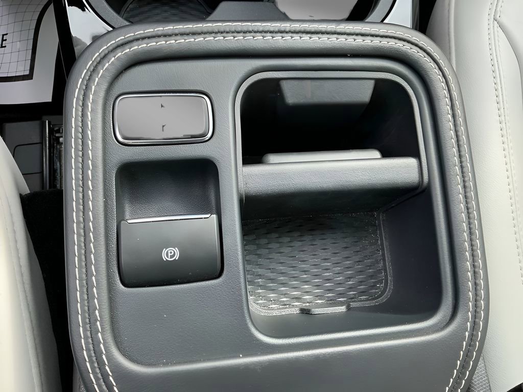 Certified 2025 Ford Mustang Mach-E Premium image 44