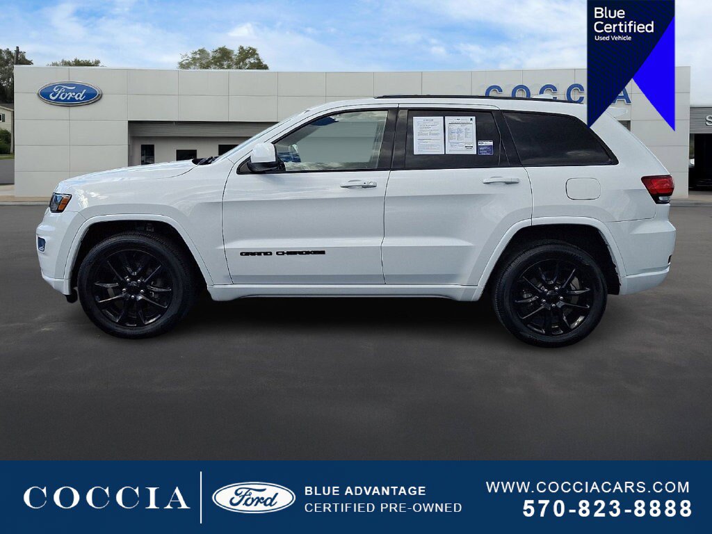 Used 2020 Jeep Grand Cherokee Altitude AWD/4WD image 7