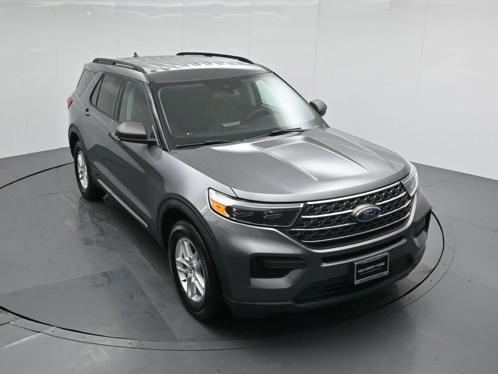 Certified 2022 Ford Explorer XLT w/ Class IV Trailer Tow Package image 4