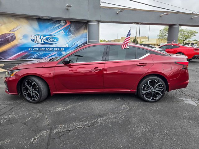 Used 2024 Nissan Altima 2.5 SR AWD/4WD image 6