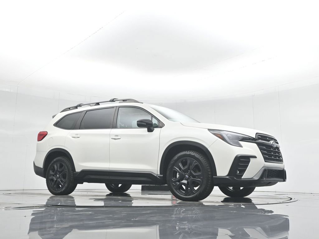 Used 2023 Subaru Ascent Onyx Edition image 5