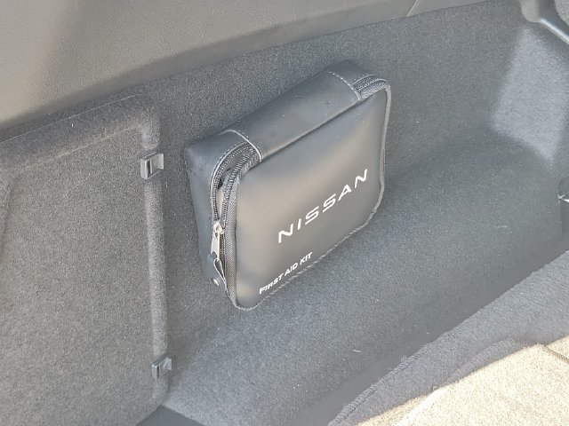 Used 2023 Nissan Rogue SV FWD image 25