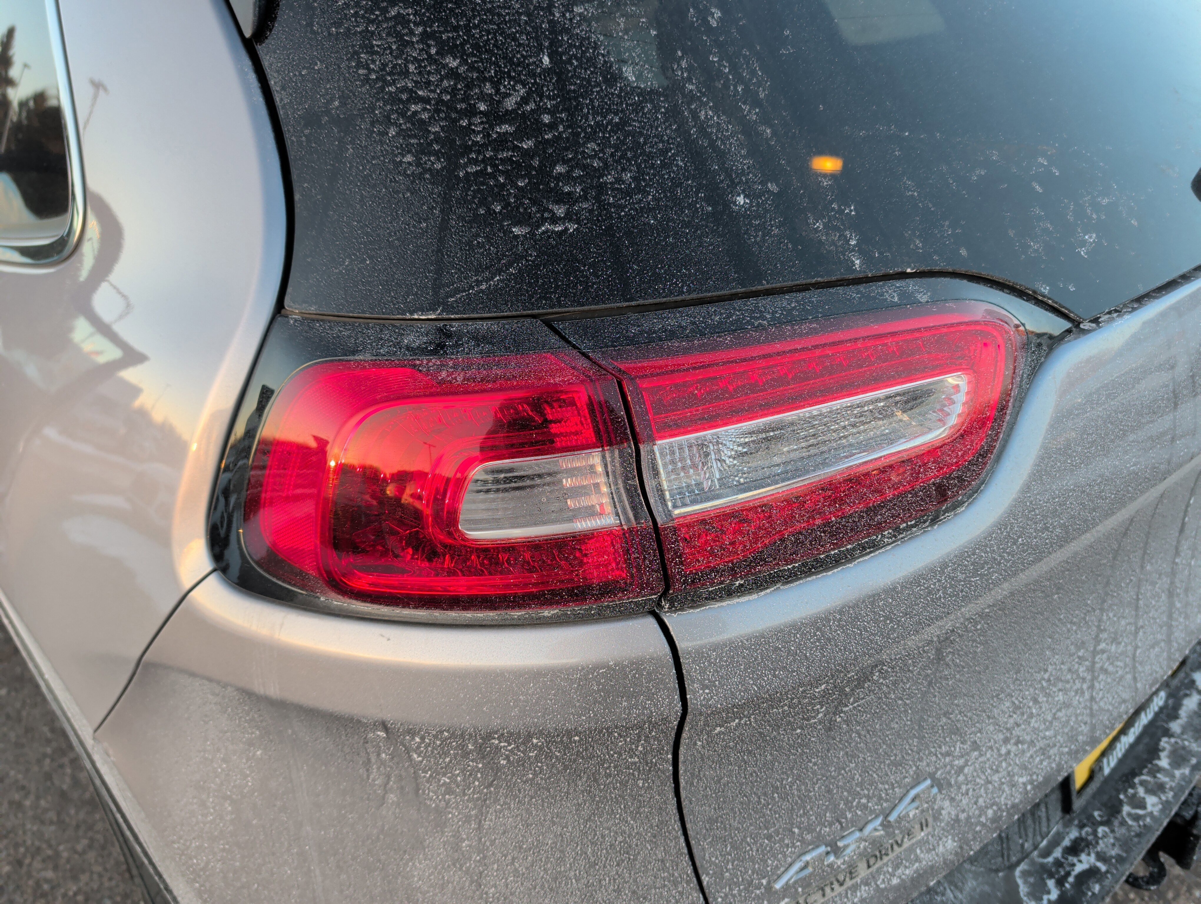 Used 2017 Jeep Cherokee Limited w/ Luxury Group image 17