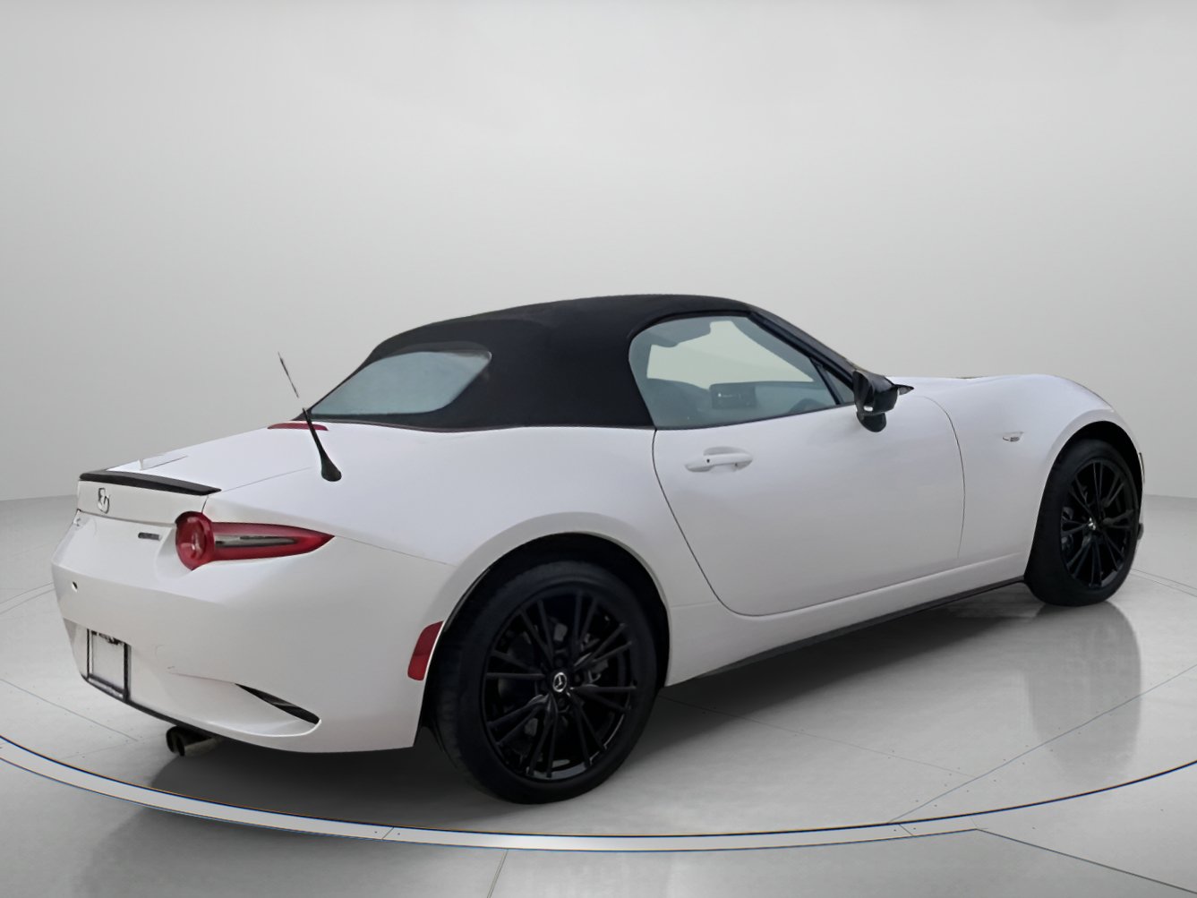 Used 2024 MAZDA MX-5 Miata Club RWD image 29