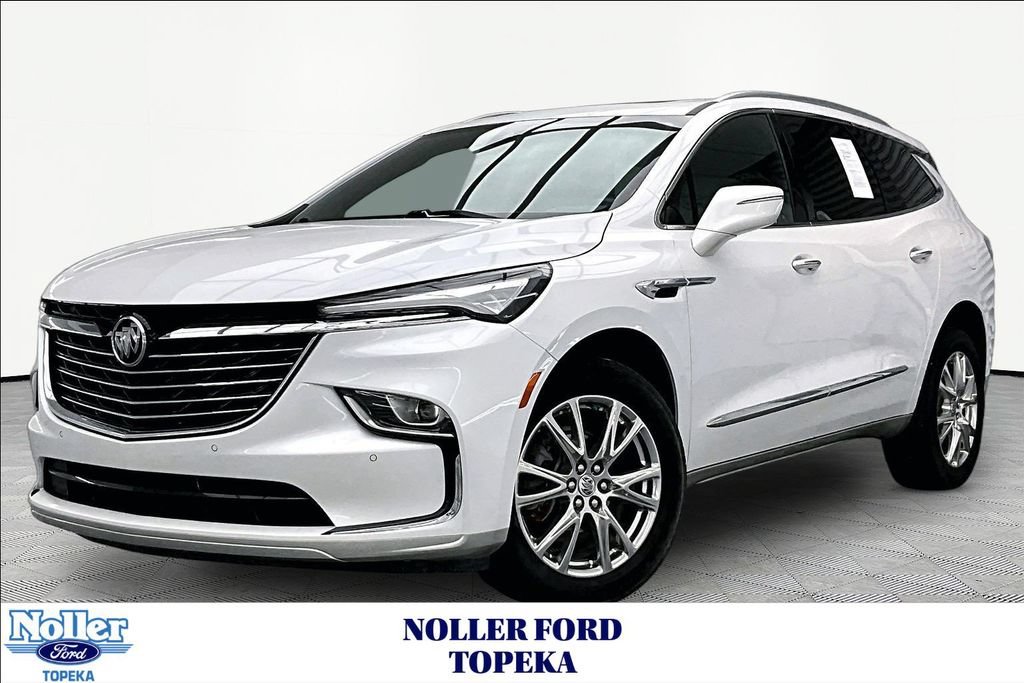 Used 2024 Buick Enclave Essence w/ Experience Buick Package