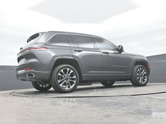 Used 2022 Jeep Grand Cherokee Overland w/ Advanced Protech Group III AWD/4WD image 24