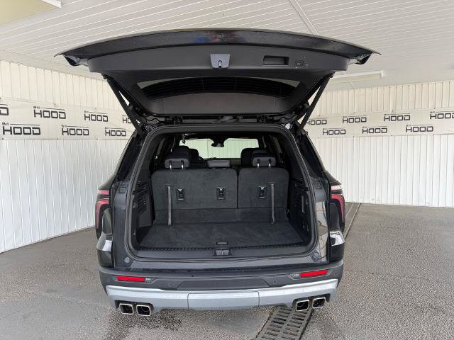 Used 2026 Chevrolet Traverse LT FWD image 28