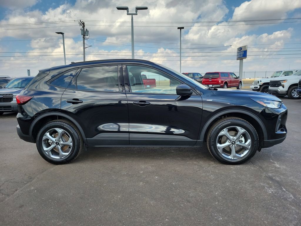 Certified 2025 Ford Escape ST-Line image 3
