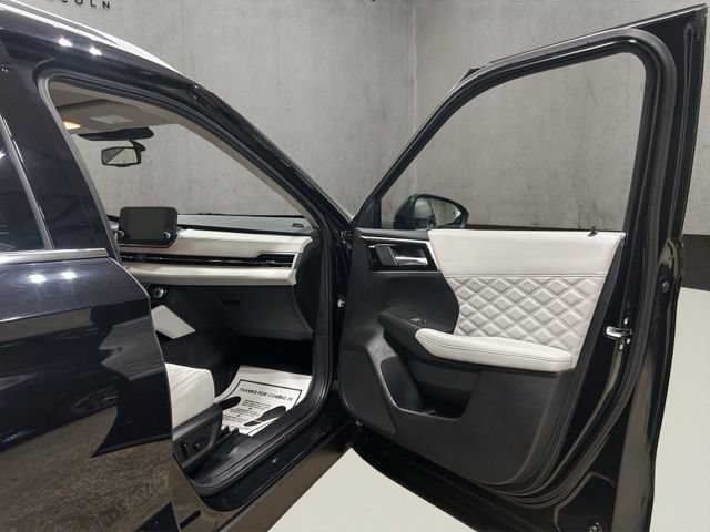 Used 2023 Mitsubishi Outlander SEL AWD/4WD image 19
