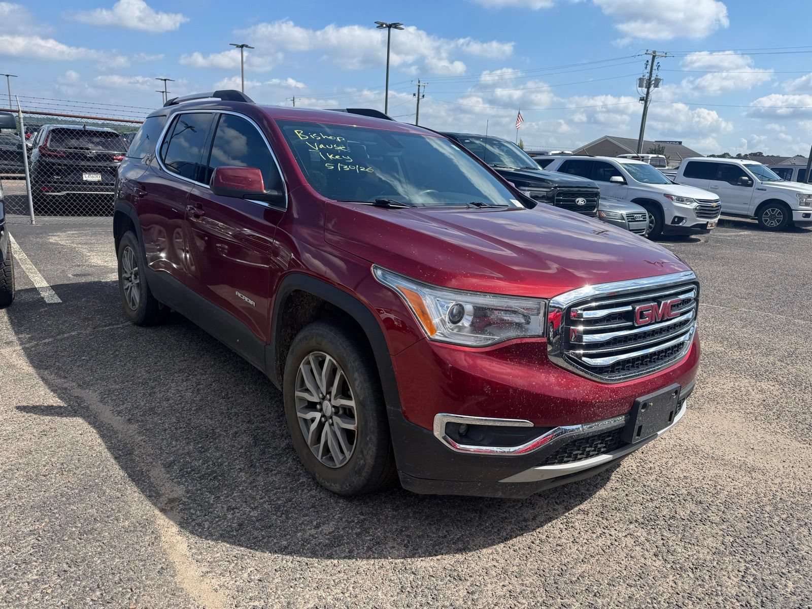 Used 2017 GMC Acadia SLE AWD/4WD image 1