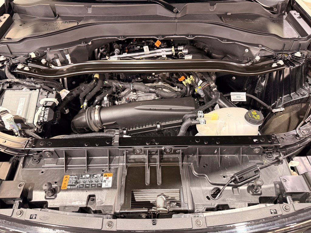 Certified 2025 Ford Explorer ST-Line AWD/4WD image 6