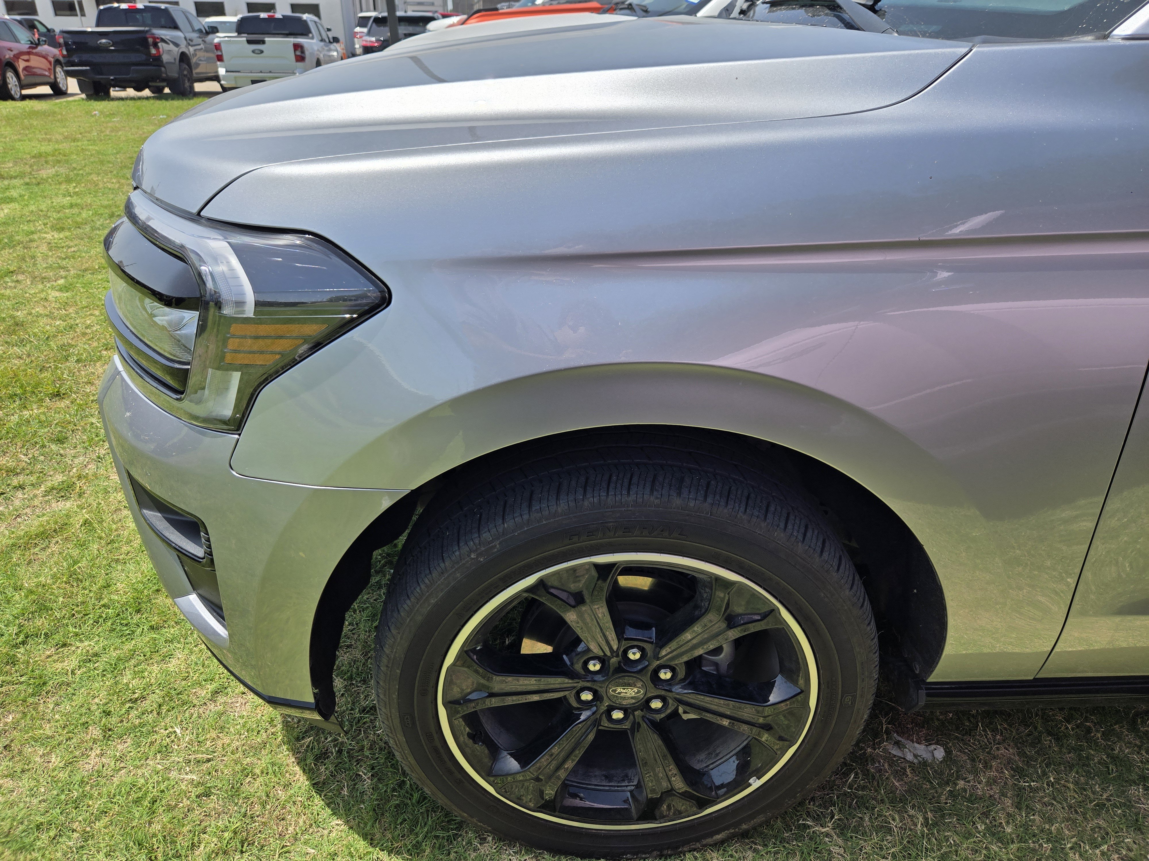Certified 2024 Ford Expedition Limited RWD image 8