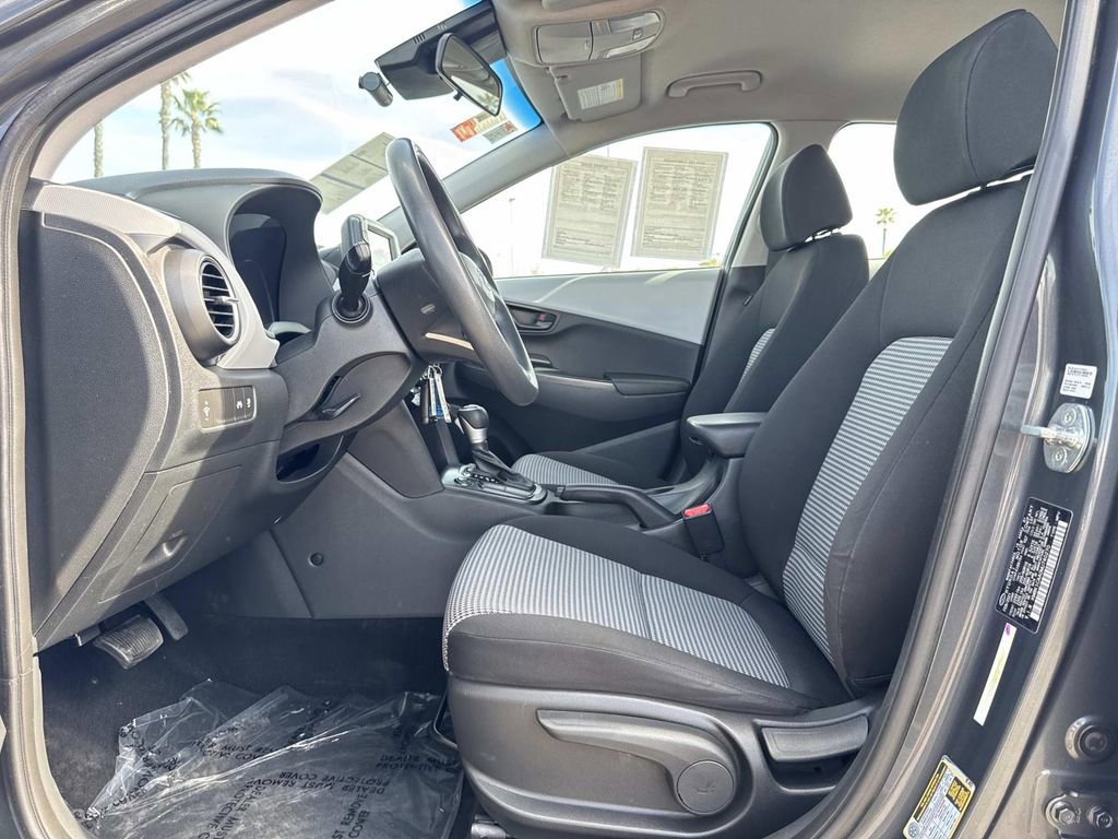 Used 2021 Hyundai Kona SE image 20