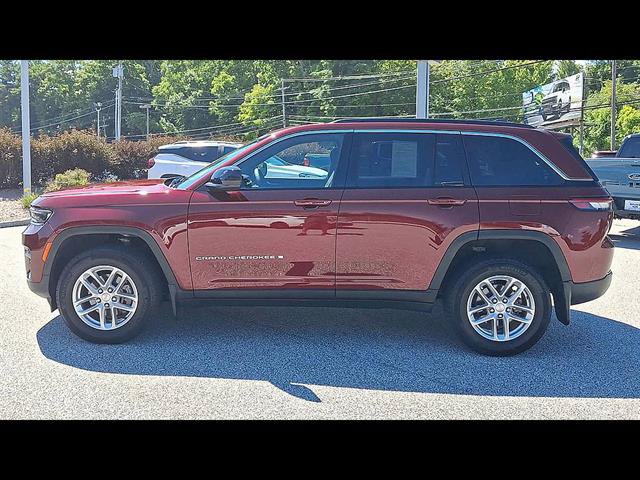 Used 2025 Jeep Grand Cherokee Laredo X w/ Luxury Tech Group I AWD/4WD image 5