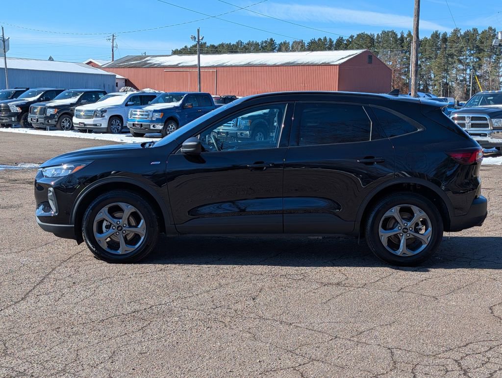 Certified 2025 Ford Escape ST-Line image 5