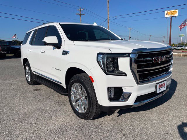 Used 2023 GMC Yukon SLT w/ SLT Luxury Package RWD image 3