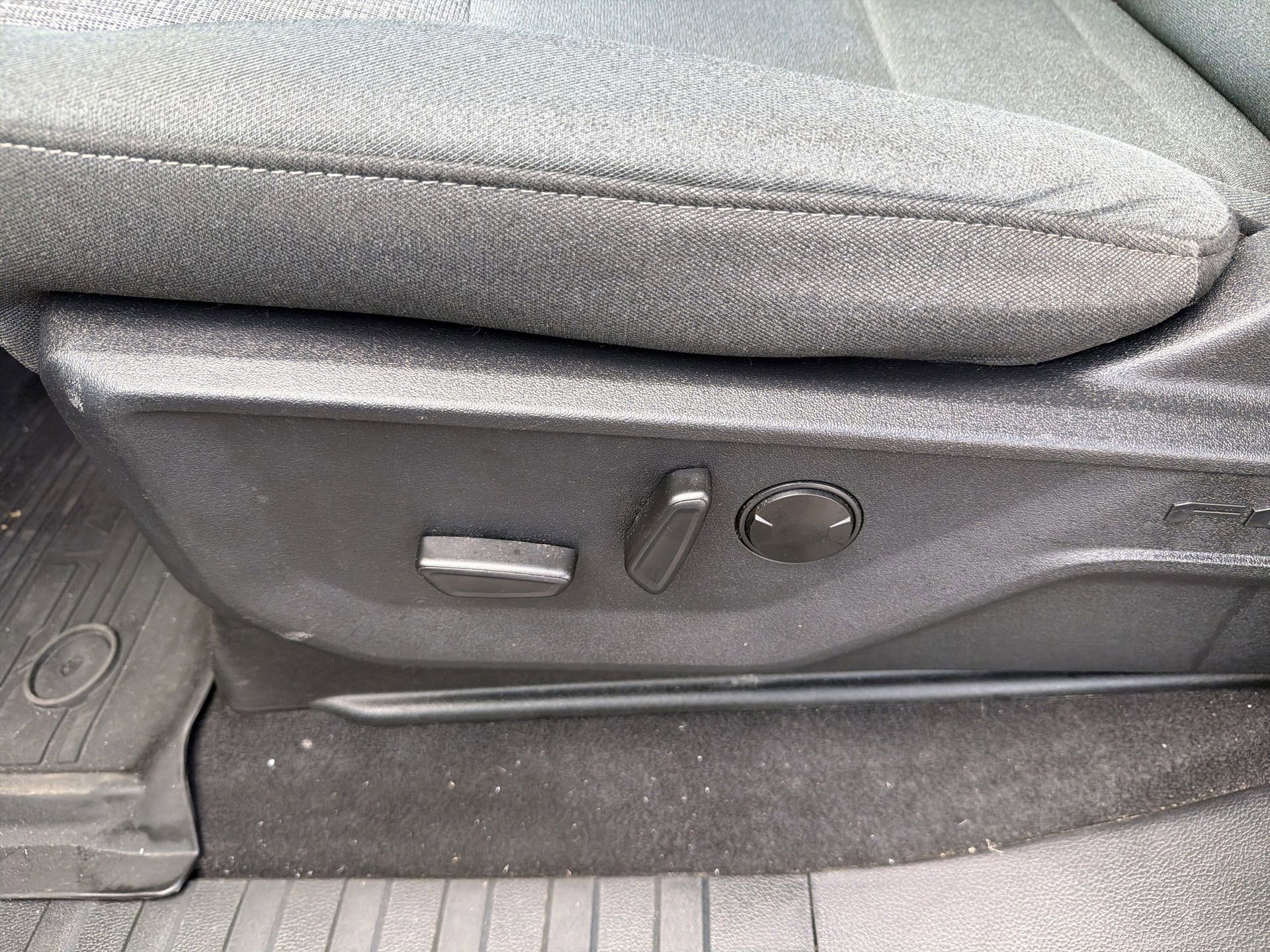 Certified 2023 Ford F150 XLT w/ Equipment Group 302A High image 30