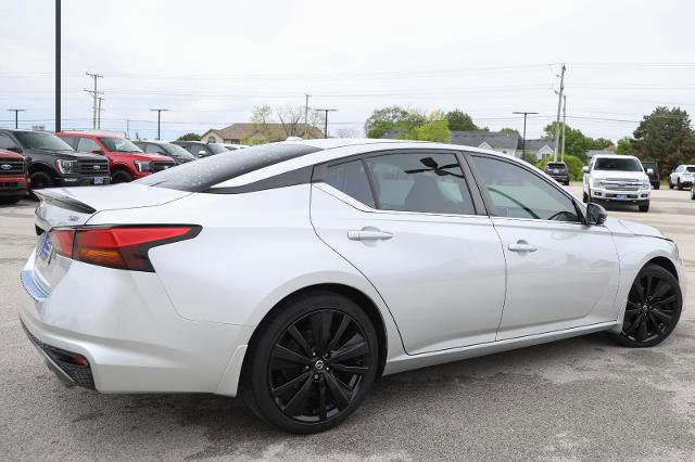 Used 2020 Nissan Altima 2.5 SR w/ Premium Package FWD image 7