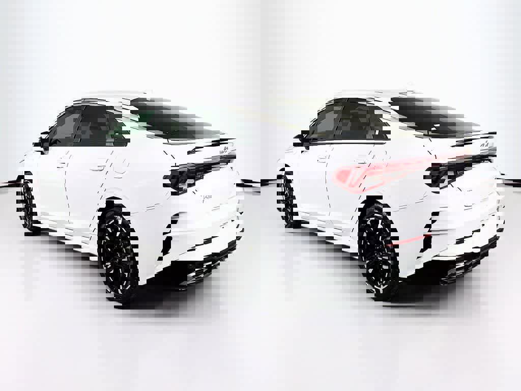 Used 2023 Kia K5 GT-Line w/ GT-Line Premium Package image 3