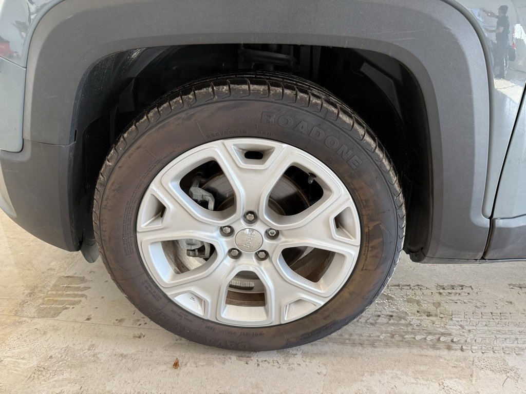 Used 2018 Jeep Renegade Limited w/ UConnect 8.4 Nav Group image 27