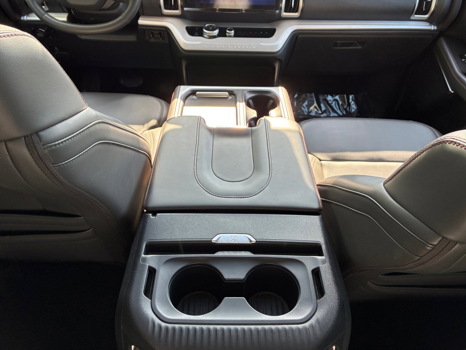 Certified 2025 Ford Expedition Active AWD/4WD image 15