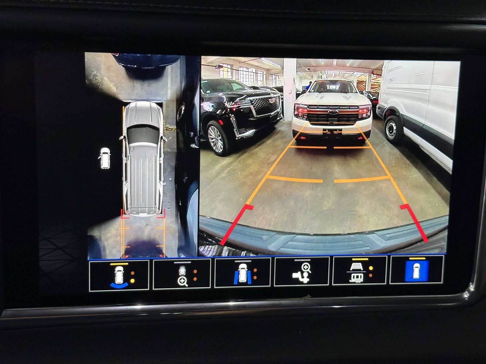 Used 2023 GMC Yukon Denali image 31