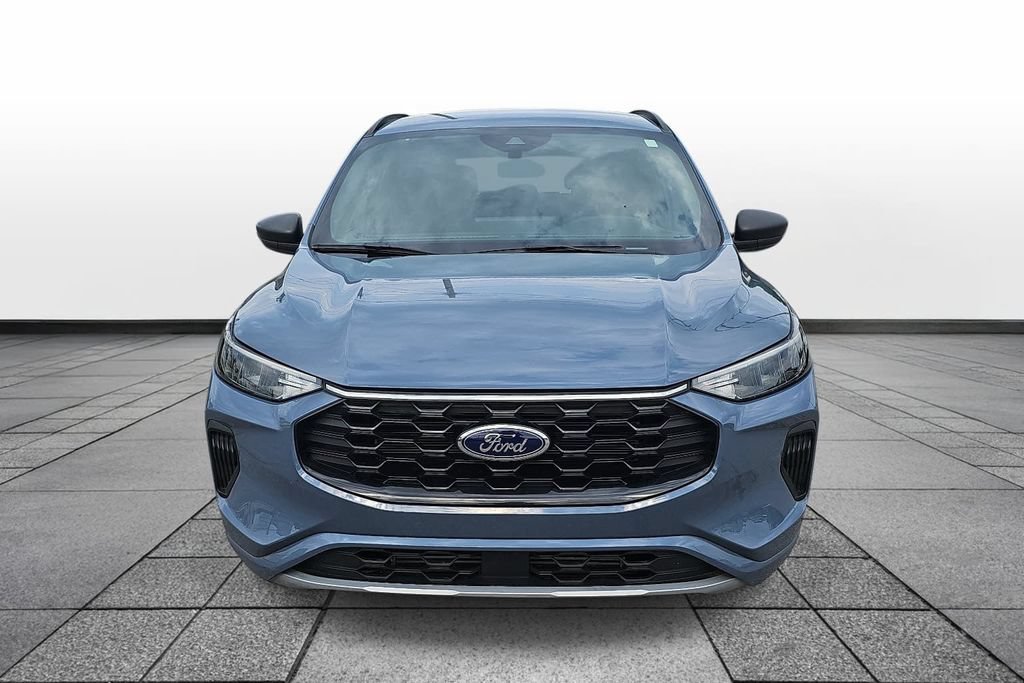 Certified 2024 Ford Escape ST-Line w/ Tech Pack #1 FWD image 2