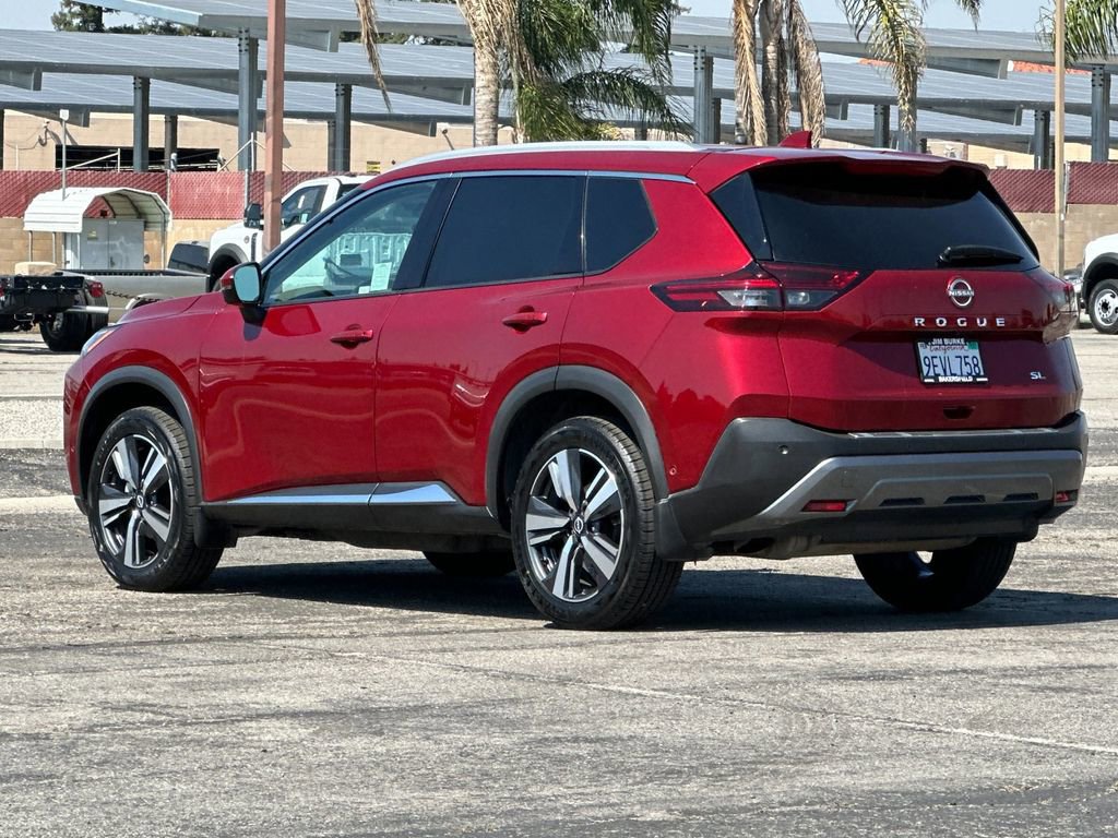 Used 2023 Nissan Rogue SL w/ SL Premium Package FWD image 5