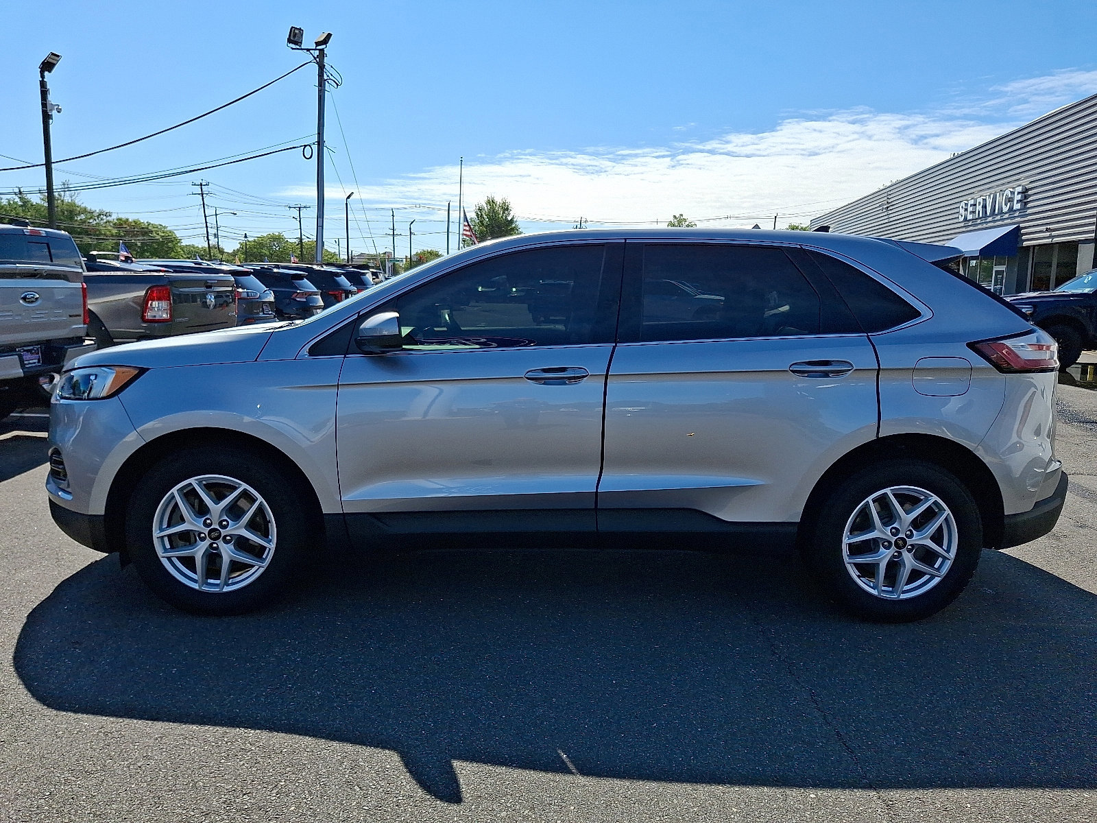 Certified 2023 Ford Edge SEL w/ Convenience Package image 9