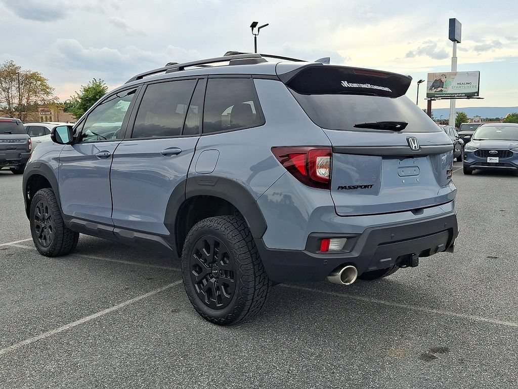 Used 2022 Honda Passport TrailSport image 4