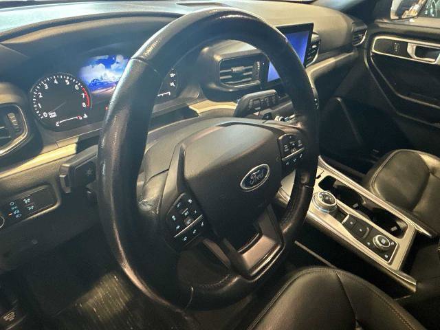 Certified 2020 Ford Explorer XLT w/ Equipment Group 202A image 9