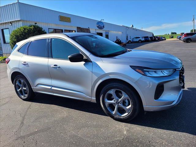 Certified 2023 Ford Escape ST-Line w/ Tech Pack #1 AWD/4WD image 5