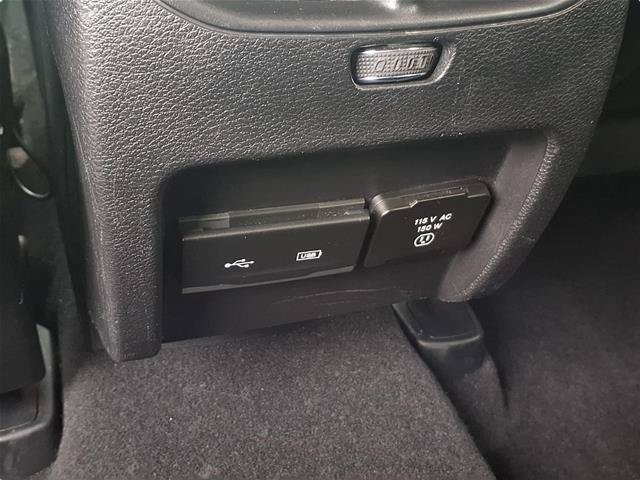 Used 2020 Jeep Cherokee Latitude Plus FWD image 18