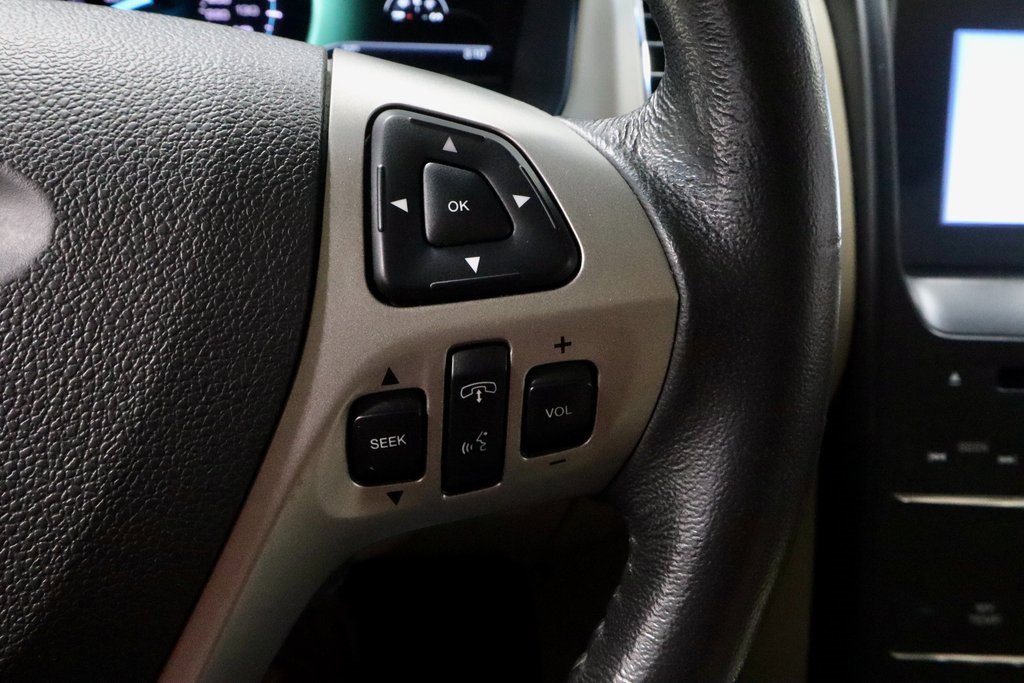 Certified 2018 Ford Flex SEL w/ Class III Trailer Tow Package image 30