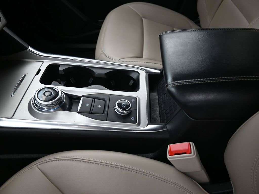 Certified 2022 Ford Explorer XLT w/ Equipment Group 202A image 20