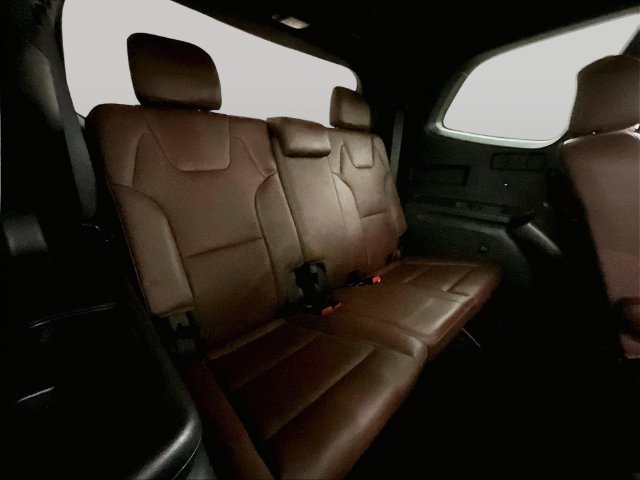 Used 2024 Kia Telluride EX w/ EX Captain's Chair Package AWD/4WD image 27