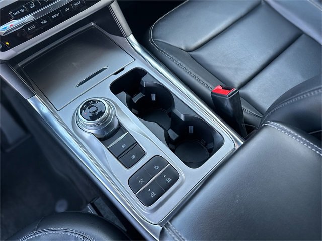 Certified 2021 Ford Explorer XLT w/ Equipment Group 202A image 21