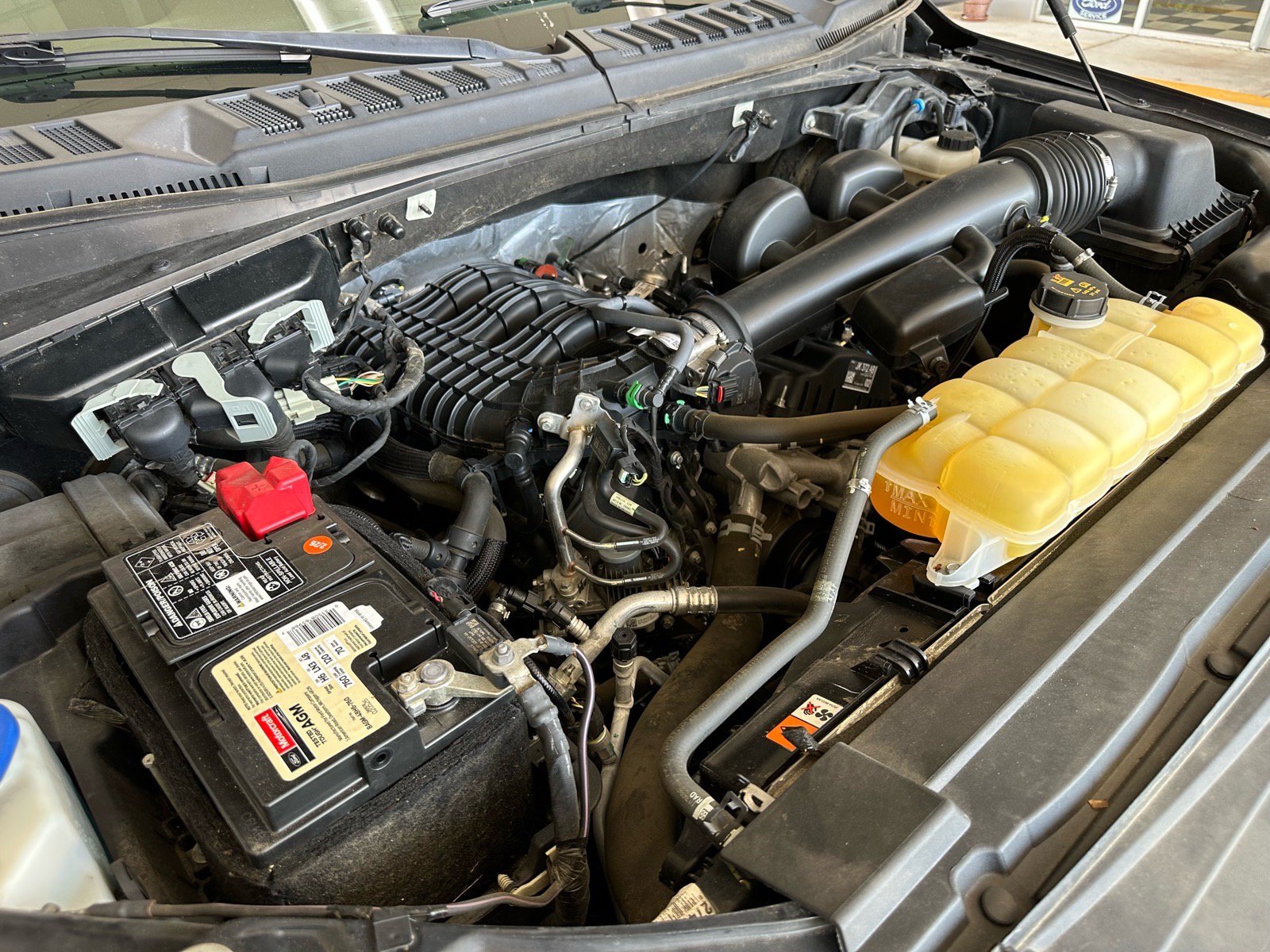 Certified 2019 Ford F150 XLT AWD/4WD image 17